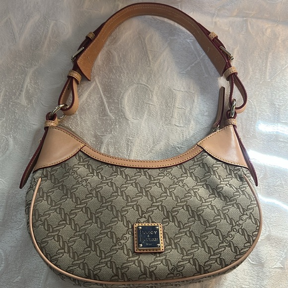 Dooney & Bourke Maritime Small Hobo Handbag like new - Picture 14 of 14